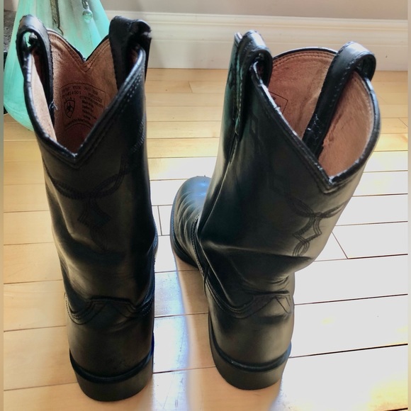 SOLD- Ariat, Women’s 7.5, Black Leather Roper Boots, GUC - Picture 3 of 16